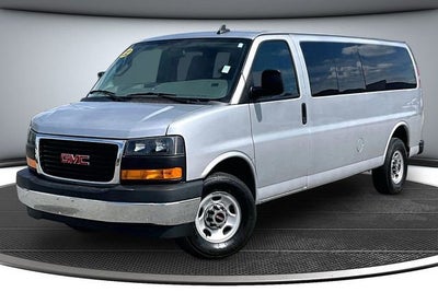 2022 GMC Savana Passenger 3500 LS