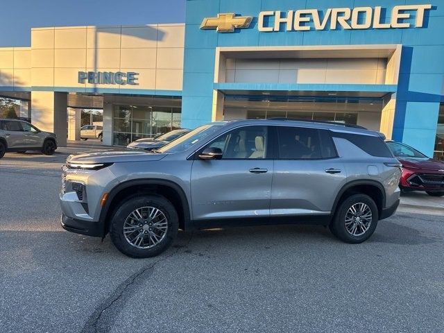 2024 Chevrolet Traverse LT