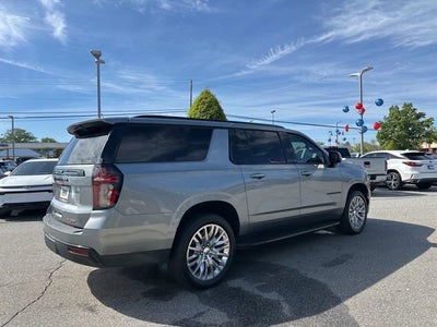 2023 Chevrolet Suburban RST