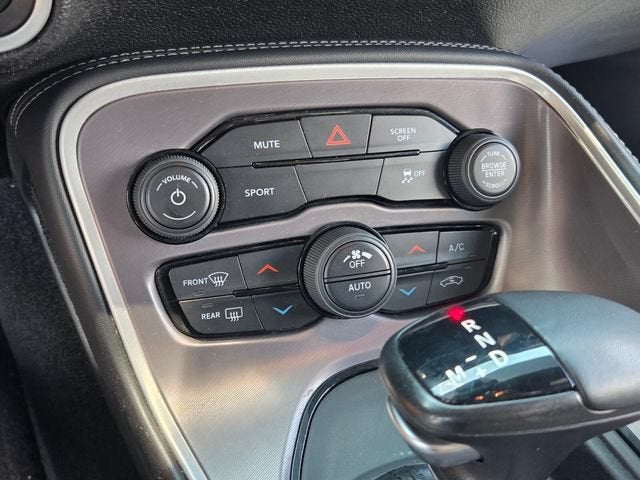 2021 Dodge Challenger SXT