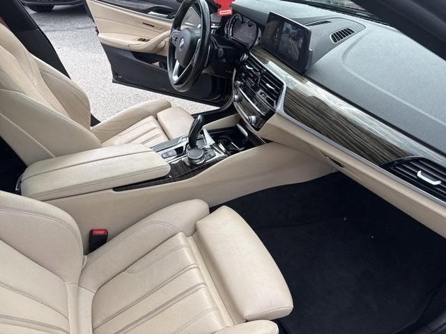 2018 BMW 5 Series 530i