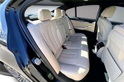 2018 BMW 5 Series 530i