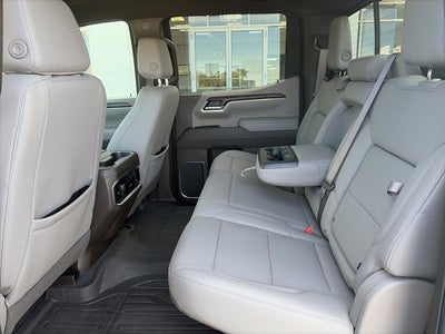 2025 GMC Sierra 1500 SLT