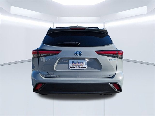 2023 Toyota Highlander Hybrid Bronze Edition