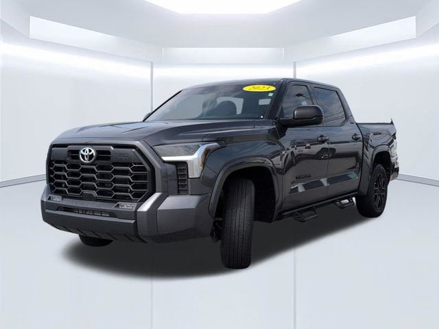 2023 Toyota Tundra 4WD SR5