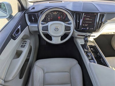 2018 Volvo XC60 Momentum