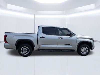 2022 Toyota Tundra 4WD SR5