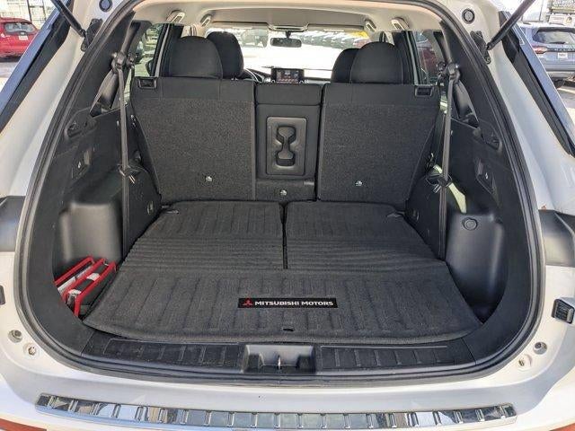 2022 Mitsubishi Outlander ES