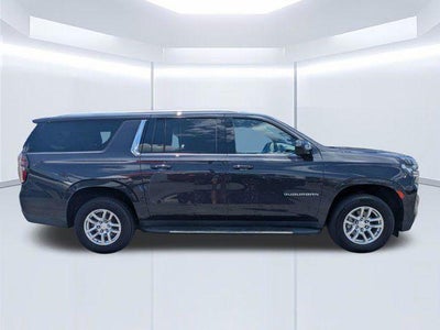 2022 Chevrolet Suburban LT