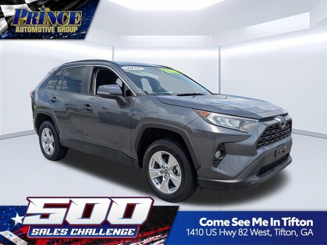 2021 Toyota RAV4 XLE AWD's photo