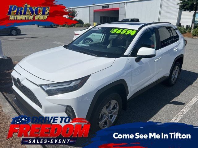 2025 Toyota RAV4 XLE FWD's photo