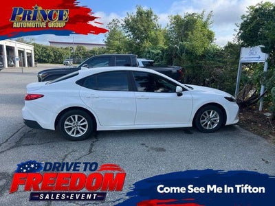 2025 Toyota Camry LE
