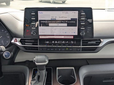 2024 Toyota Sienna XLE 8 Passenger