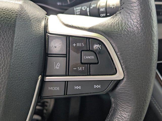 2024 Toyota Sienna XLE 8 Passenger