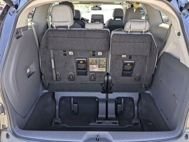 2024 Toyota Sienna XLE 8 Passenger