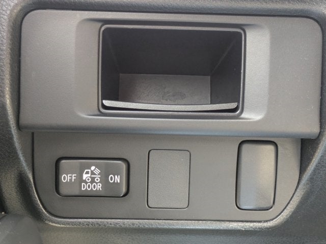 2017 Toyota Tacoma SR