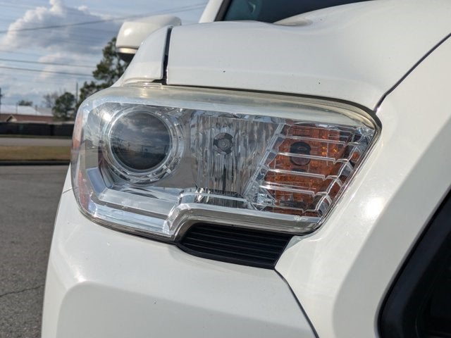 2017 Toyota Tacoma SR