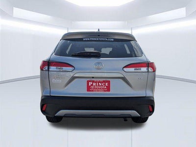 2024 Toyota Corolla Cross LE