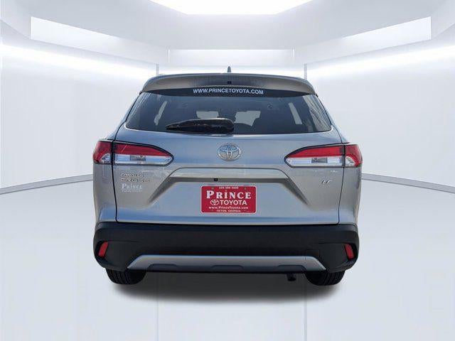 2024 Toyota Corolla Cross LE