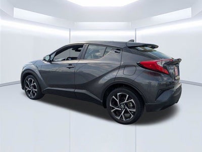 2022 Toyota C-HR XLE