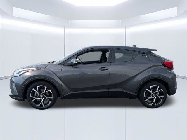 2022 Toyota C-HR XLE