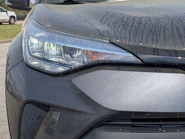 2022 Toyota C-HR XLE