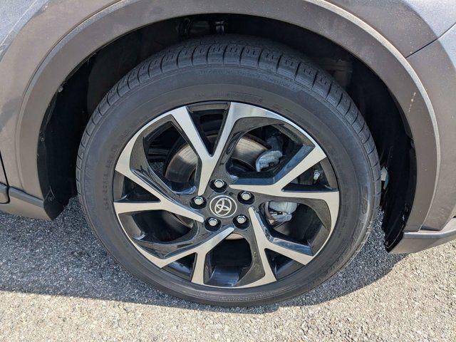 2022 Toyota C-HR XLE