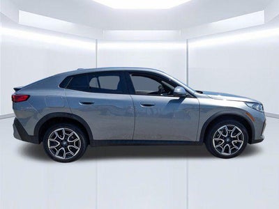 2025 BMW X2 xDrive28i