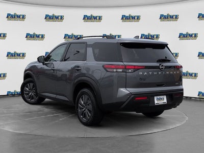 2025 Nissan Pathfinder SV