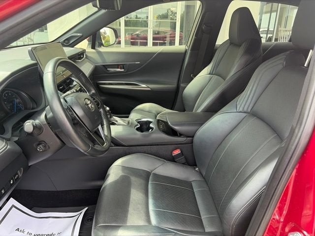 2022 Toyota Venza LE