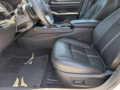 2025 Nissan Altima SR
