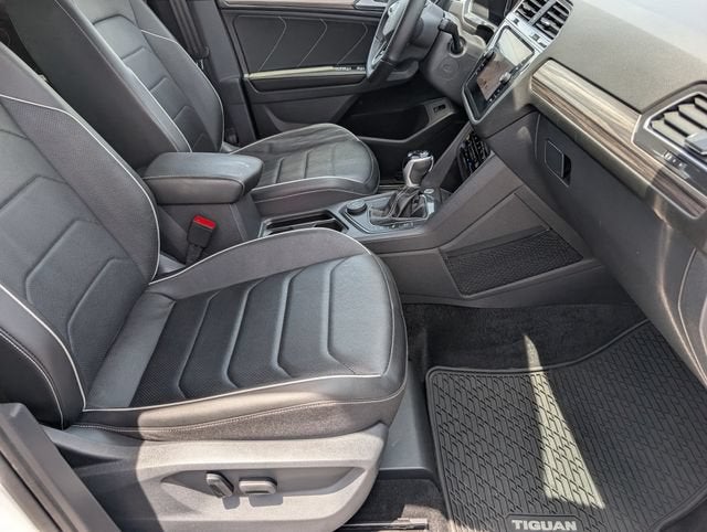 2024 Volkswagen Tiguan SEL R-Line