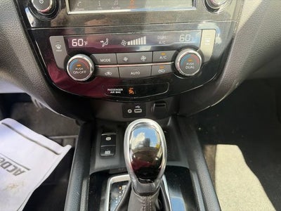 2022 Nissan Rogue Sport SL
